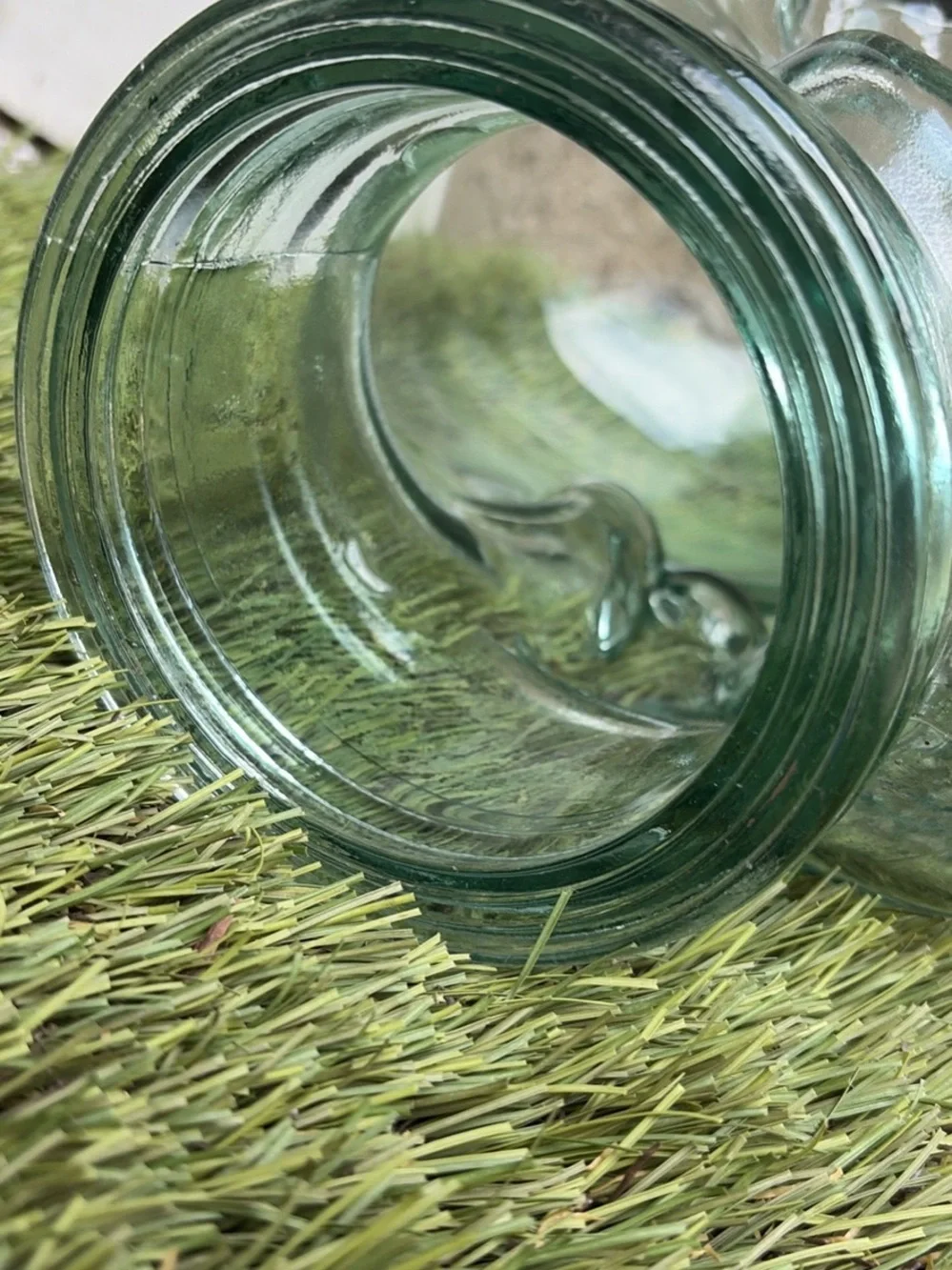 Translucent Green Glass Skull (hallow)